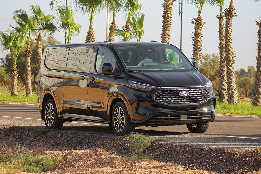 8-seater van